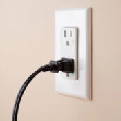 Plug sparking in wall outlet – common electrical issue homeowners face